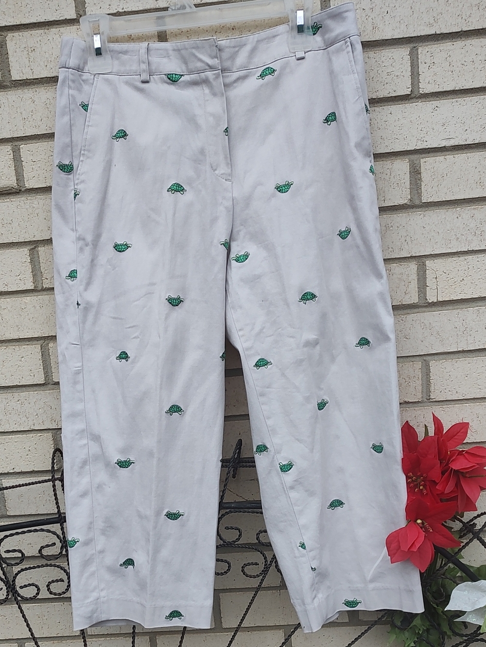 🐢/Capri Pants - Picture 5 of 9